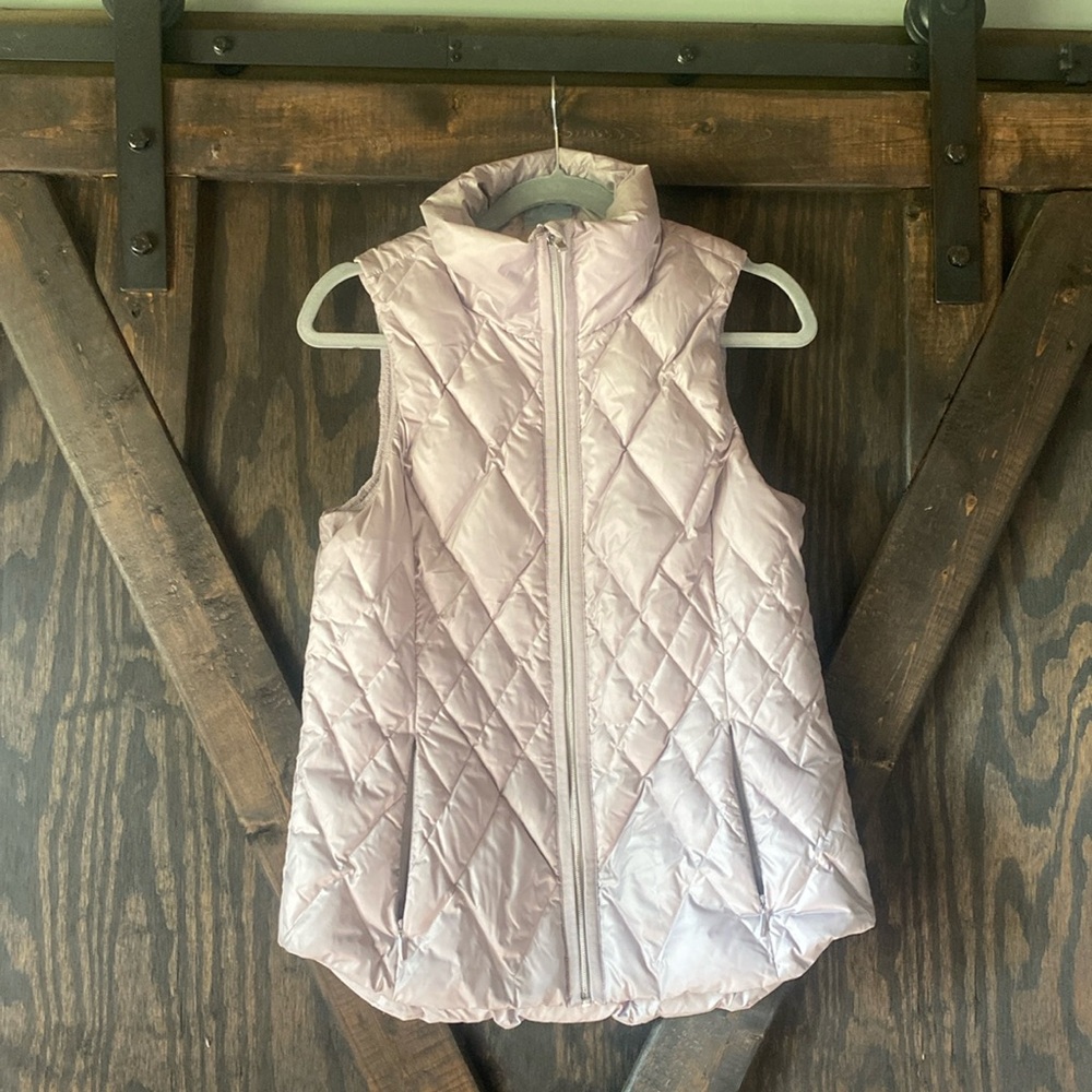 Athleta Quilted Vest - Light Gray- Small